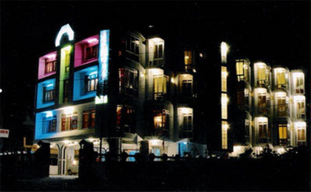 Hotel Arsh International Nainital Exteriér fotografie